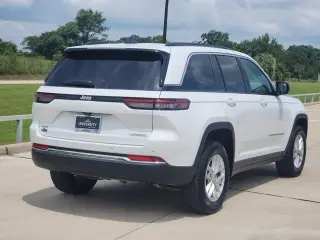Jeep Grand Cherokee 2024 4x4 Laredo 4dr SUV