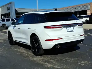 Lincoln Corsair 2024 AWD Premiere 4dr SUV