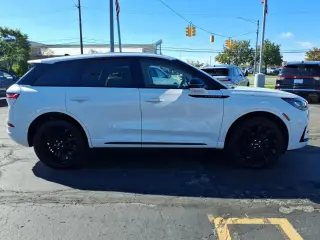 Lincoln Corsair 2024 AWD Premiere 4dr SUV