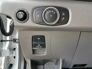 Ford Transit 2025 250 3dr LWB Techo Bajo Furgoneta de Cargas