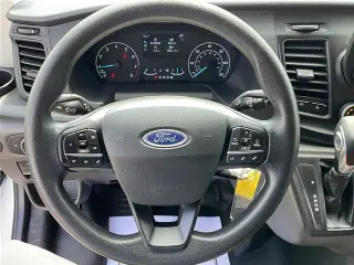 Ford Transit 2025 250 3dr LWB Techo Bajo Furgoneta de Cargas
