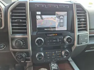 Ford F-150 2020 4x4 King Ranch 4dr SuperCrew 5.5 ft. SB