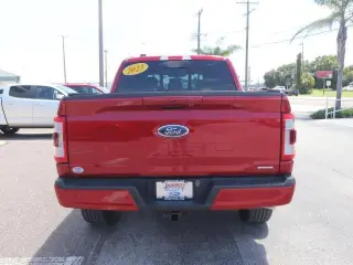 Ford F-150 2023 4x4 Lariat 4p SuperCab 6.5 ft. CA