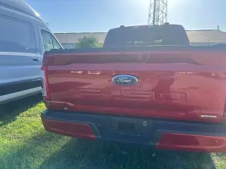 Ford F-150 2023 4x4 Lariat 4p SuperCab 6.5 ft. CA