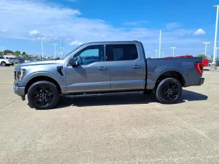 Ford F-150 2023 4x4 XLT 4p SuperCrew 6.5 ft. SB