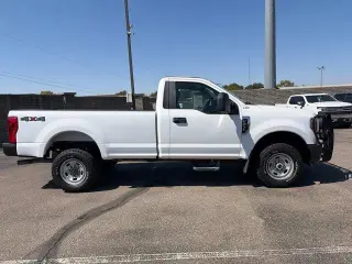 Ford F-250 Super Duty 2019 4x4 XL 2dr Cabina Regular 8 ft. LB Pickup