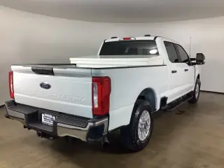 Ford F-250 Super Duty 2023 4x2 XL 4dr Crew Cab 6.8 ft. SB Pickup