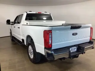 Ford F-250 Super Duty 2023 4x2 XL 4dr Crew Cab 6.8 ft. SB Pickup