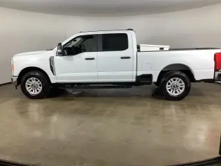 Ford F-250 Super Duty 2023 4x2 XL 4dr Crew Cab 6.8 ft. SB Pickup