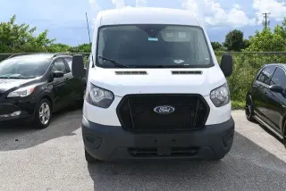 Ford Transit 2023 AWD 250 3dr SWB Tech Roof Camioneta de Carga