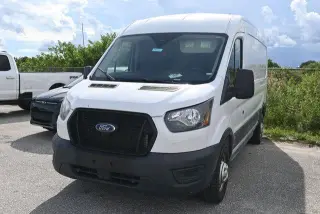 Ford Transit 2023 AWD 250 3dr SWB Tech Roof Camioneta de Carga