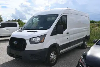 Ford Transit 2023 AWD 250 3dr SWB Tech Roof Camioneta de Carga