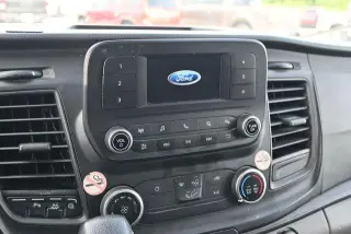 Ford Transit 2023 AWD 250 3dr SWB Tech Roof Camioneta de Carga