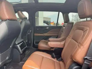 Lincoln Aviator 2023 AWD Reserve 4dr SUV