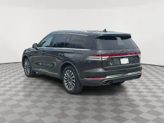 Lincoln Aviator 2023 AWD Reserve 4dr SUV