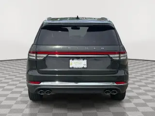Lincoln Aviator 2023 AWD Reserve 4dr SUV