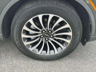 Lincoln Aviator 2023 AWD Reserve 4dr SUV