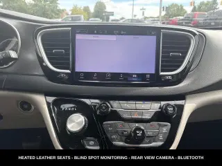 Chrysler Pacifica 2024 Touring L 4dr Mini-Van