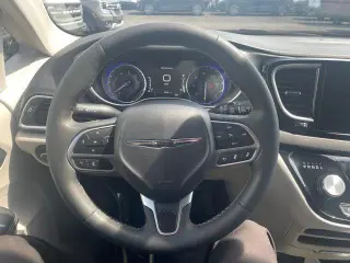 Chrysler Pacifica 2024 Touring L 4dr Mini-Van