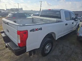 Ford F-250 Super Duty 2019 4x4 XL 4dr Cabina de Tripulante 8 pies Camión de Carga LB