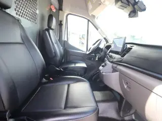 Ford E-Transit 2023 350 3dr SWB Tech Roof Cargo Van