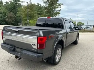 Ford F-150 2019 4x4 Platinum 4p SuperCrew 5.5 ft. CB