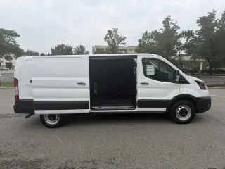 Ford Transit 2025 150 3p LWB Techo Bajo Furgoneta de Carga