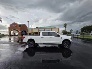 Ford F-150 2021 4x4 XLT 4dr SuperCrew 5.5 ft. SB