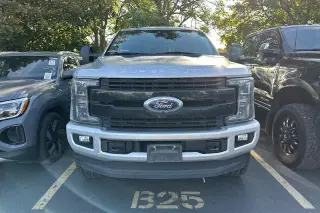 Ford F-350 Super Duty 2019 4x4 Lariat 4dr Cabina de Carga 8 pies SRW Pickup