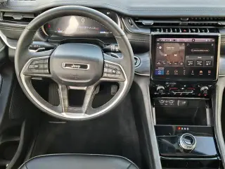 Jeep Grand Cherokee 2023 4x2 Limited 4dr SUV