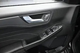 Ford Escape Híbrido Enchufable 2023 Base 4 puertas SUV
