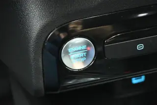 Ford Escape Híbrido Enchufable 2023 Base 4 puertas SUV