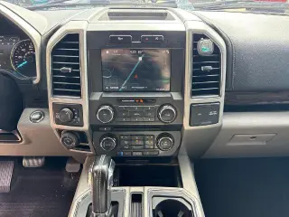 Ford F-150 2018 4x4 Lariat 4dr SuperCrew 5.5 ft. SB