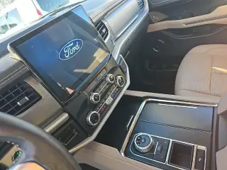Ford Expedition 2023 4x2 XLT 4dr SUV