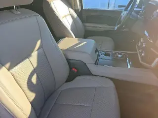 Ford Expedition 2023 4x2 XLT 4dr SUV