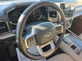 Ford Expedition 2023 4x2 XLT 4dr SUV