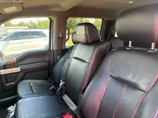 Ford F-150 2020 4x4 Lariat 4dr SuperCrew con cabina de 5.5 pies de largo.