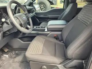 Ford F-150 2023 4x2 XL 4 puertas SuperCrew caja corta de 5.5 pies