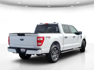 Ford F-150 2023 4x2 XL 4 puertas SuperCrew caja corta de 5.5 pies