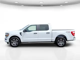Ford F-150 2023 4x2 XL 4 puertas SuperCrew caja corta de 5.5 pies