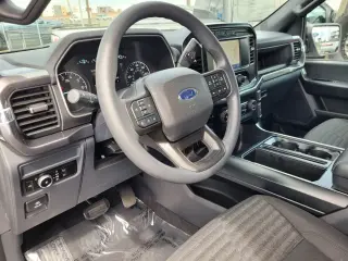 Ford F-150 2023 4x2 XL 4 puertas SuperCrew caja corta de 5.5 pies