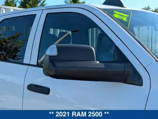 Ram 2500 2021 4x4 Tradesman 4dr Crew Cab 6.3 ft. SB Pickup