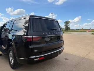 Jeep Wagoneer 2023 4x4 4dr SUV