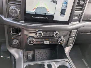 Ford F-150 2024 4x4 XLT 4 puertas SuperCrew 6.5 pies