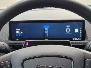 Ford Mustang Mach-E 2023 Premium 4dr SUV