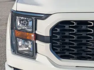 Ford F-150 2023 4x2 XL 4dr SuperCrew 5.5 ft. SB