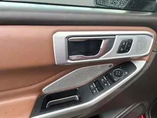 Ford Explorer 2022 AWD King Ranch 4dr SUV