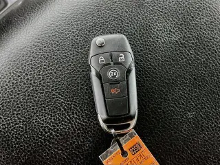 Ford F-150 2018 4x4 XLT 4dr SuperCrew 5.5 ft. SB