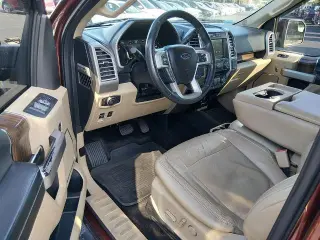 Ford F-150 2015 4x4 Lariat 4dr SuperCrew con cabina de 5.5 metros SB