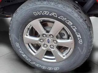 Ford F-150 2020 4x4 XLT 4dr SuperCrew con motor 5.5 ft. SB